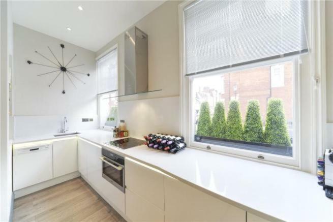 Beautiful 1 Bedroom Apartment Ovington Square Лондон Экстерьер фото